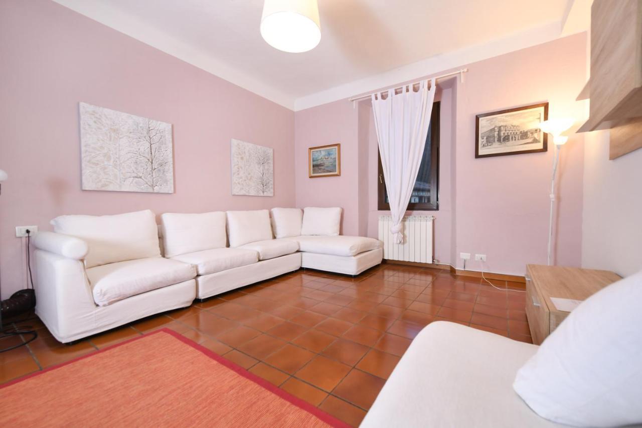 Villa Pinetina B&B Lasnigo Luaran gambar