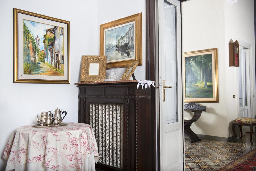 Villa Pinetina B&B Lasnigo Luaran gambar