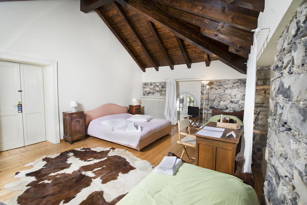 Villa Pinetina B&B Lasnigo Luaran gambar