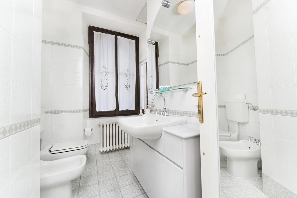Villa Pinetina B&B Lasnigo Luaran gambar